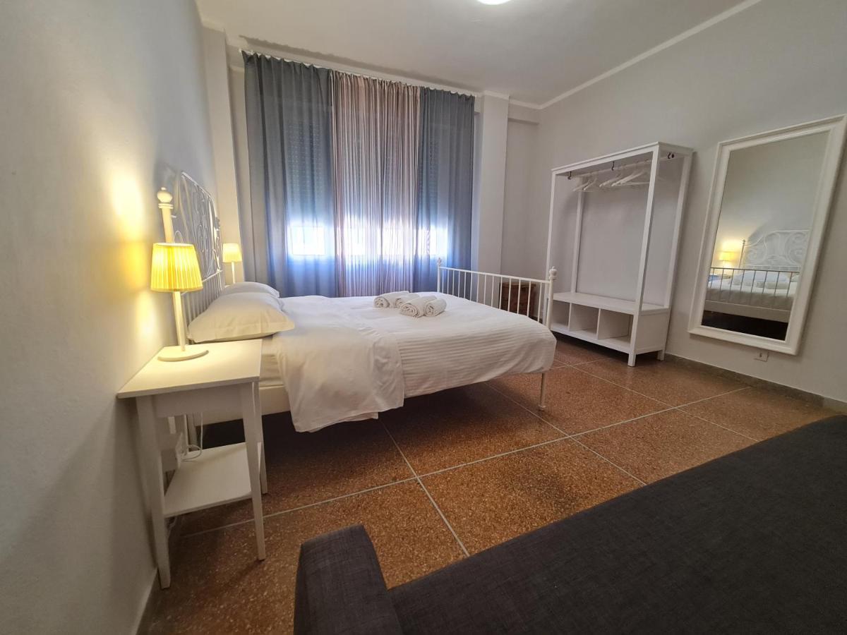 Lc Gramsci Guest House Self Check-In Pisa Bagian luar foto