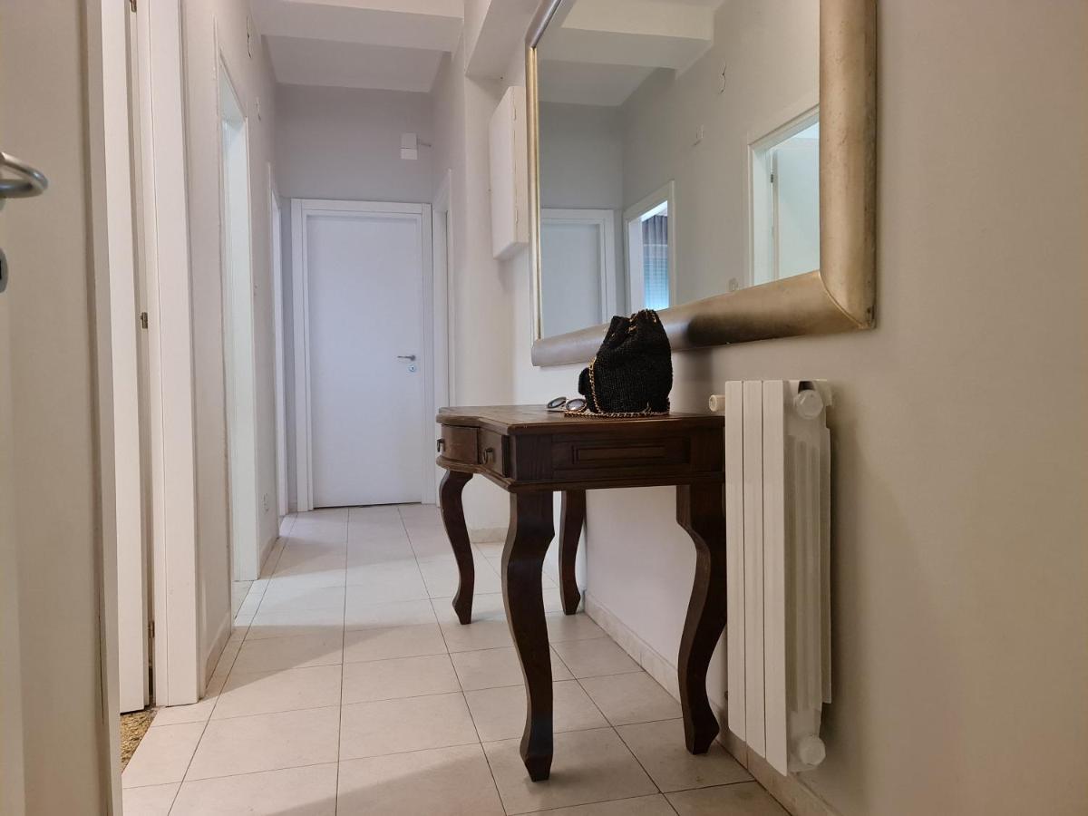 Lc Gramsci Guest House Self Check-In Pisa Bagian luar foto