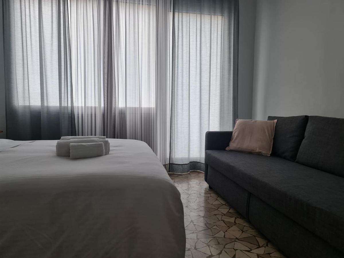 Lc Gramsci Guest House Self Check-In Pisa Bagian luar foto