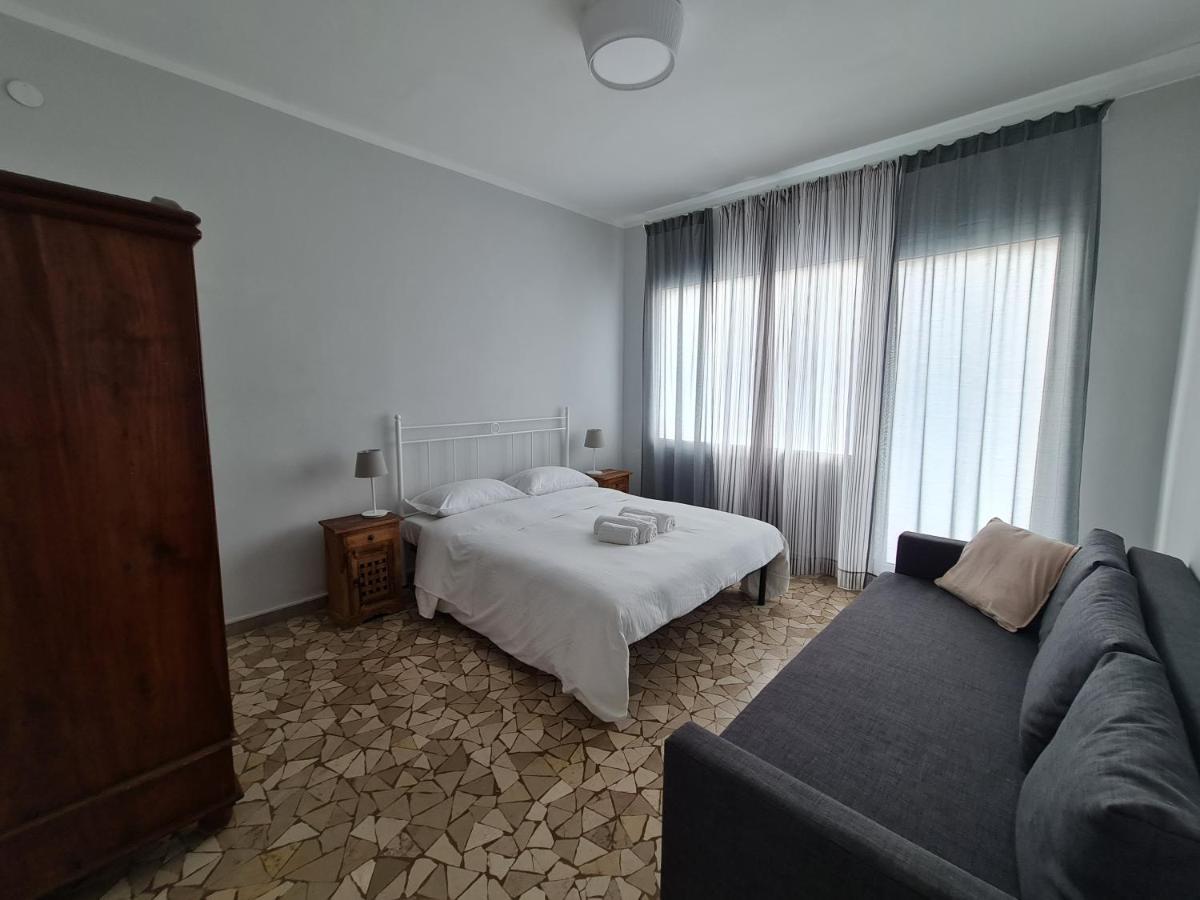 Lc Gramsci Guest House Self Check-In Pisa Bagian luar foto