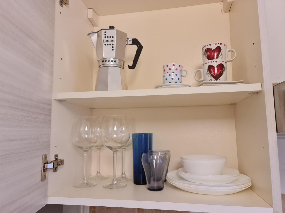 Lc Gramsci Guest House Self Check-In Pisa Bagian luar foto
